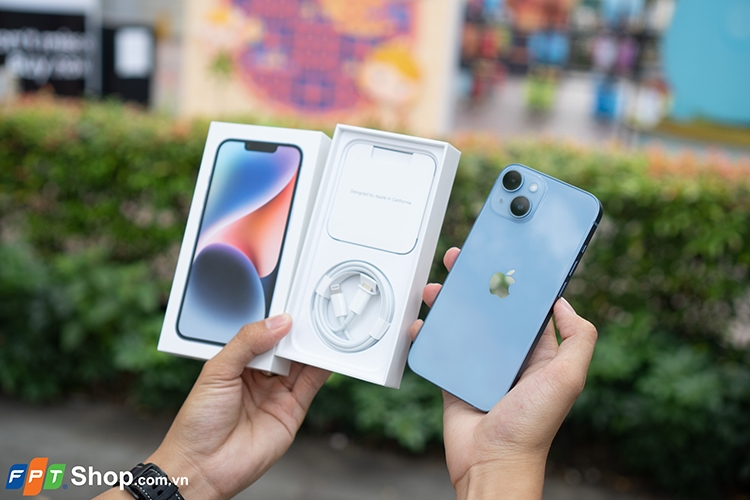 Trên tay iPhone 14 siêu hot 28