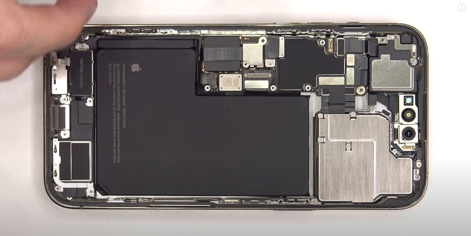 Mổ bụng iPhone 14 Pro Max (ảnh 2)