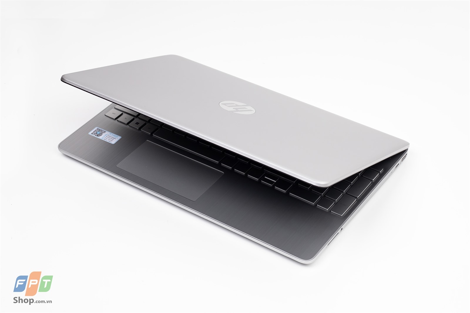 Đánh giá HP 15s (2022): Laptop tầm trung chạy Intel thế hệ thứ 12