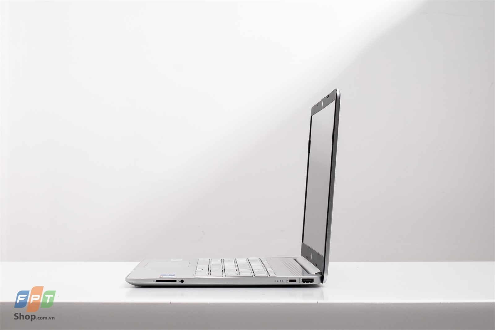 Đánh giá HP 15s (2022): Laptop tầm trung chạy Intel thế hệ thứ 12