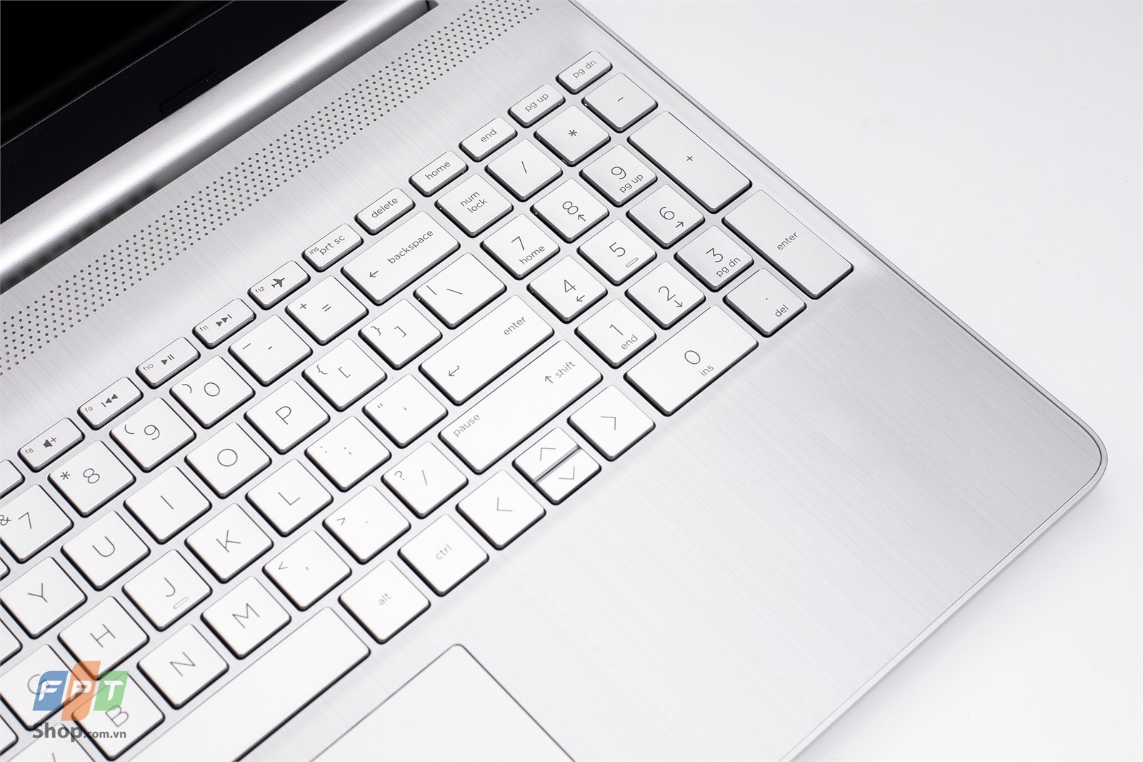 Đánh giá HP 15s (2022): Laptop tầm trung chạy Intel thế hệ thứ 12