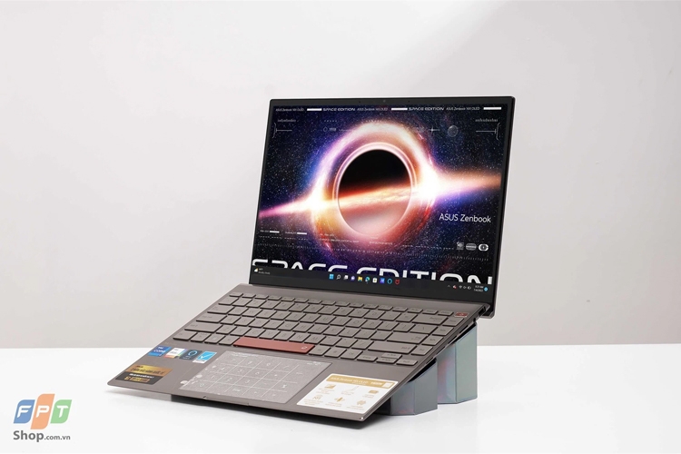 Top 5 laptop chuẩn quân đội cực bền 2022 (Ảnh 2)