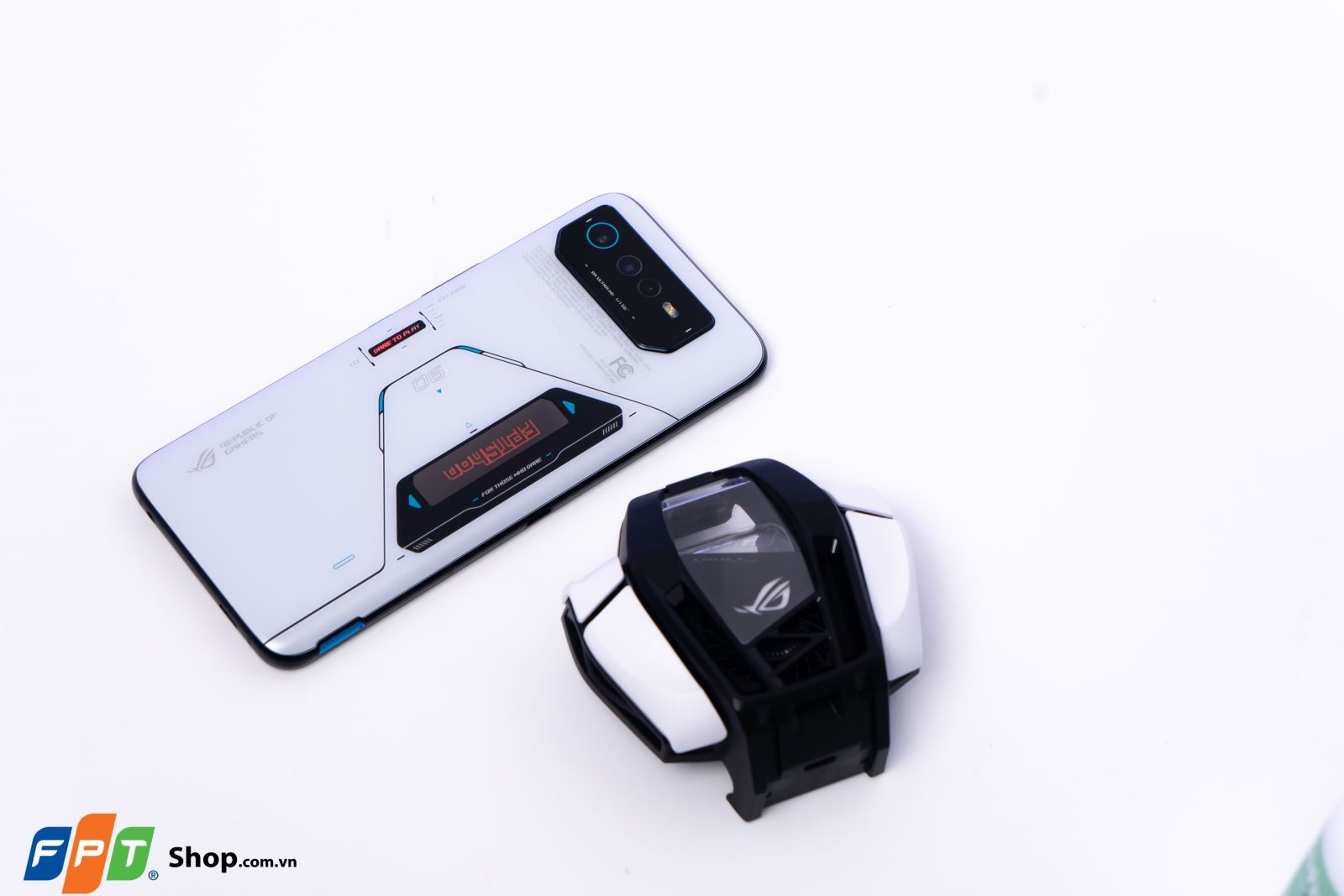 Đẳng cấp game thủ của điện thoại ASUS ROG Phone 6
