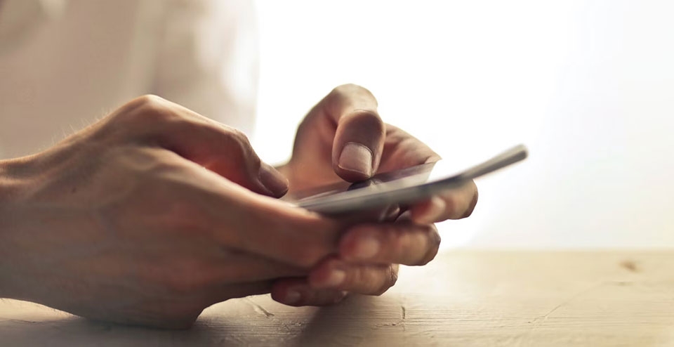 Lỗi không lưu được danh bạ trên điện thoại Android - Ảnh 01