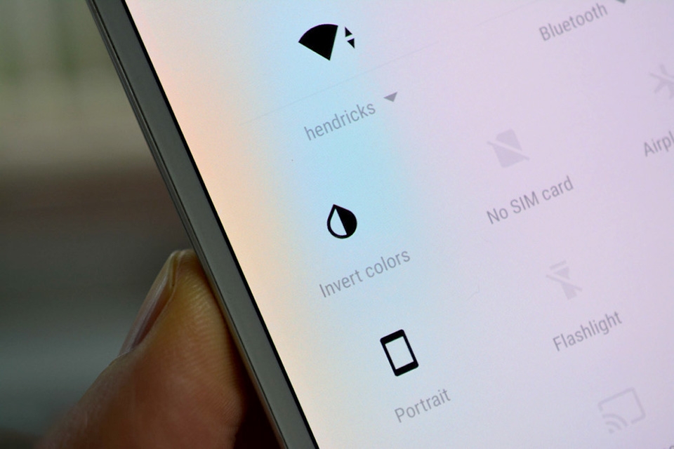 Màn hình điện thoại Android bị mất màu - Ảnh 07