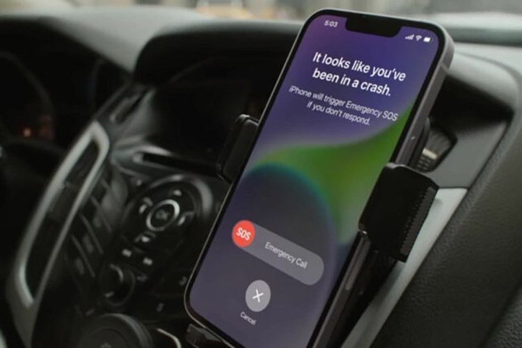 Tính năng phát hiện tai nạn trên iPhone 14