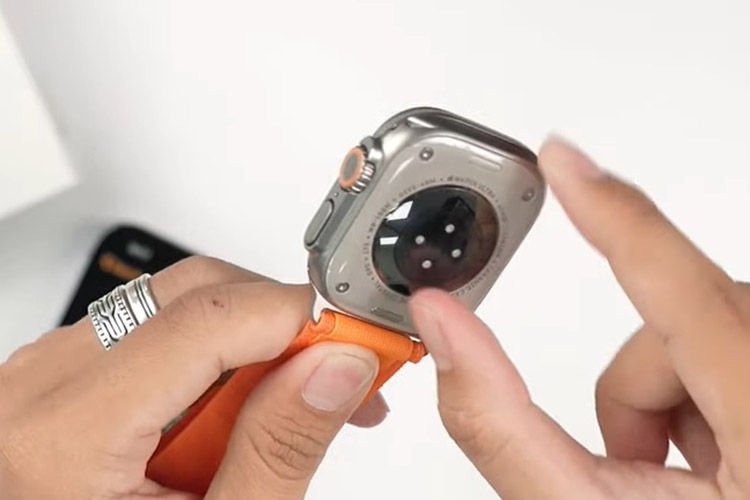 Trên tay Apple Watch Ultra 12