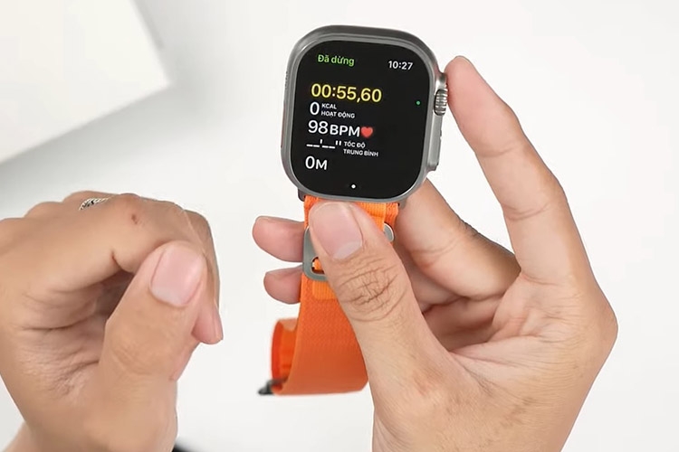Trên tay Apple Watch Ultra 15