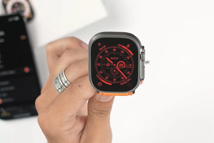Trên tay Apple Watch Ultra 19