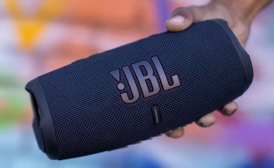 Loa bluetooth JBL đáng mua nhất 2022: JBL Charge 5