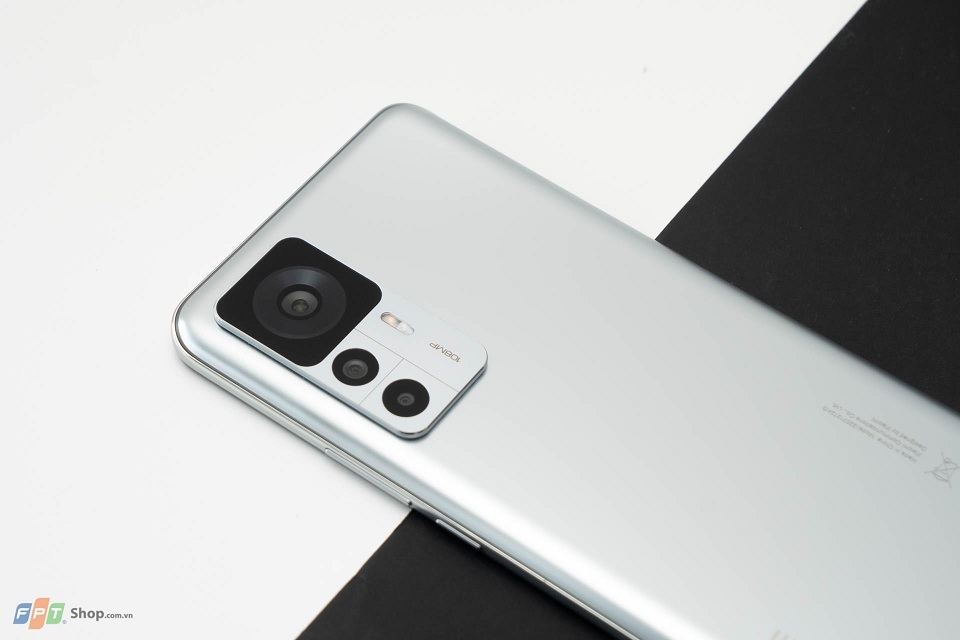 Phân khúc cận cao cấp, Xiaomi 12T liệu có vượt trội so với các đối thủ? hinh1