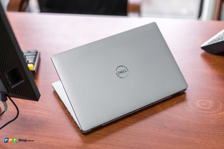 Mẫu laptop dòng Dell Latitude (Ảnh 1)