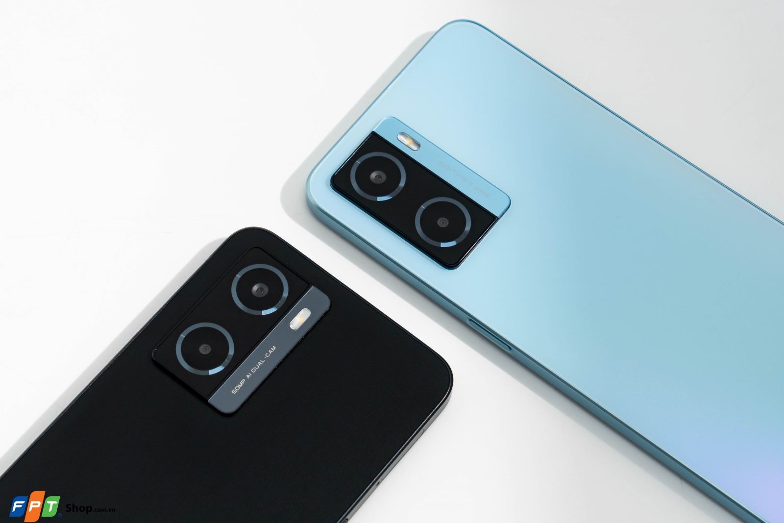 Mở hộp OPPO A77s: Tân binh tầm trung với nhiều điểm hấp dẫn