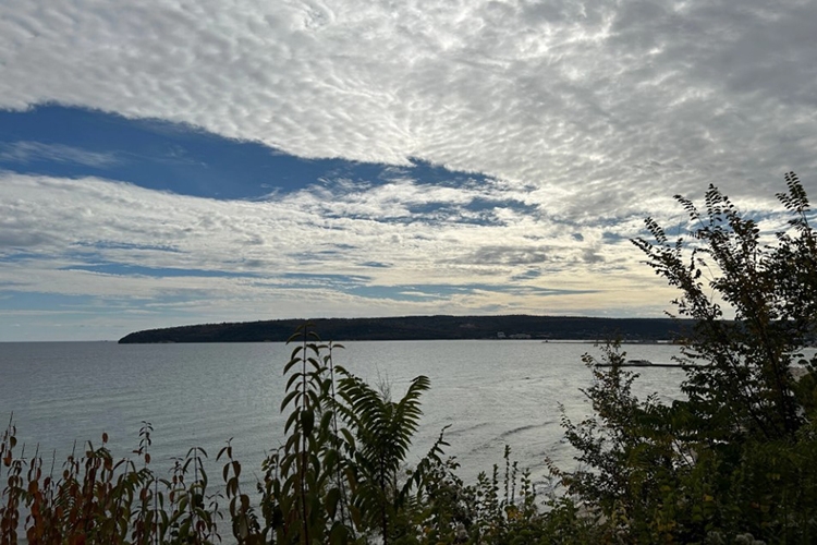 So sánh iPhone 14 Plus và Galaxy S22 Plus 9