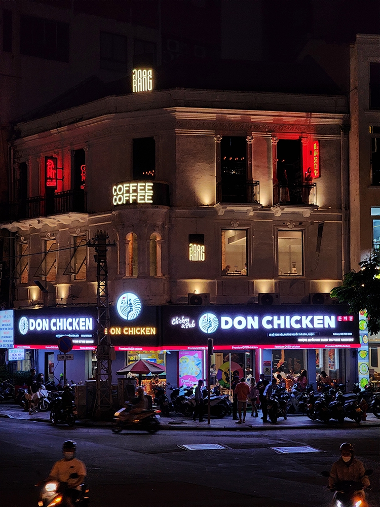 Rung cảm trước cảnh đêm Sài Gòn qua góc nhìn Samsung Galaxy S22 Ultra 21