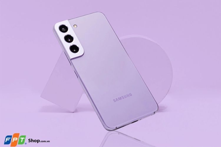 Samsung Galaxy S22 Bora Purple
