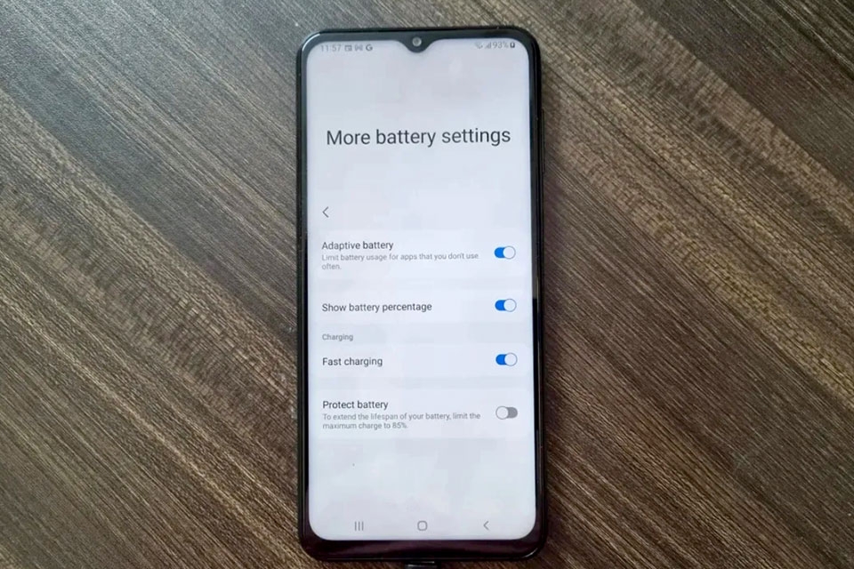 Điện thoại Samsung chỉ sạc được 80% pin - Ảnh 02
