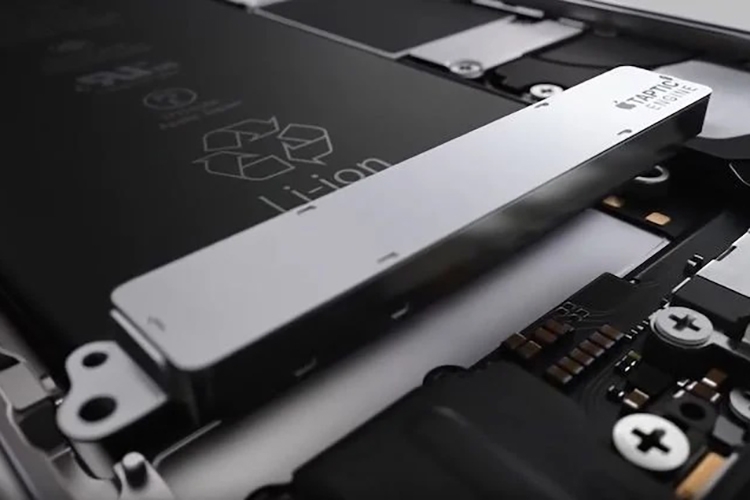 iPhone 15 Pro thể sử dụng nút nguồn rắn và ba động cơ Taptic