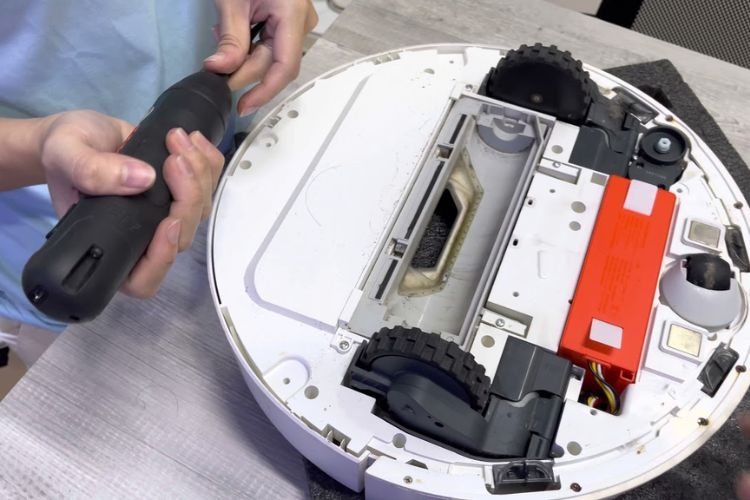 Cách dùng robot hút bụi Xiaomi