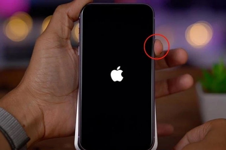Chi tiết cách bật nguồn iPhone
