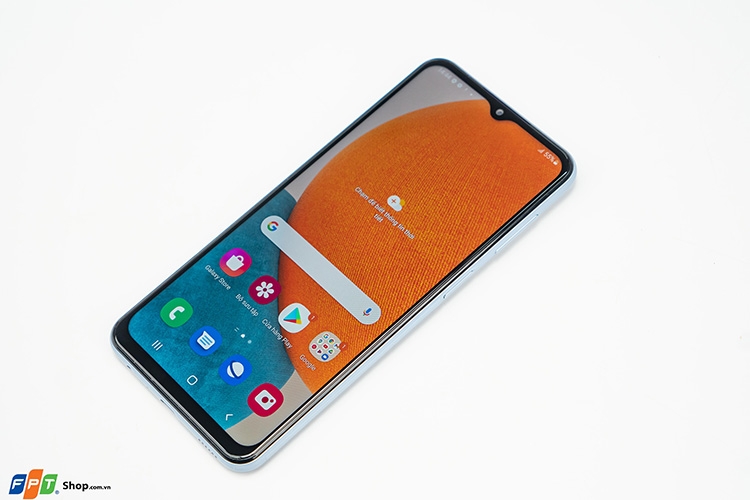 “Đa Z năng” như GenZ: Vừa học vừa làm với Samsung Galaxy A23 5G trên tay 5