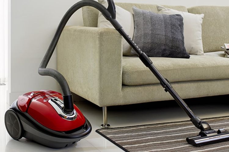 So sánh thiết kế máy hút bụi cầm tay Xiaomi Mi Vacuum Cleaner Light với máy hút bụi truyền thống
