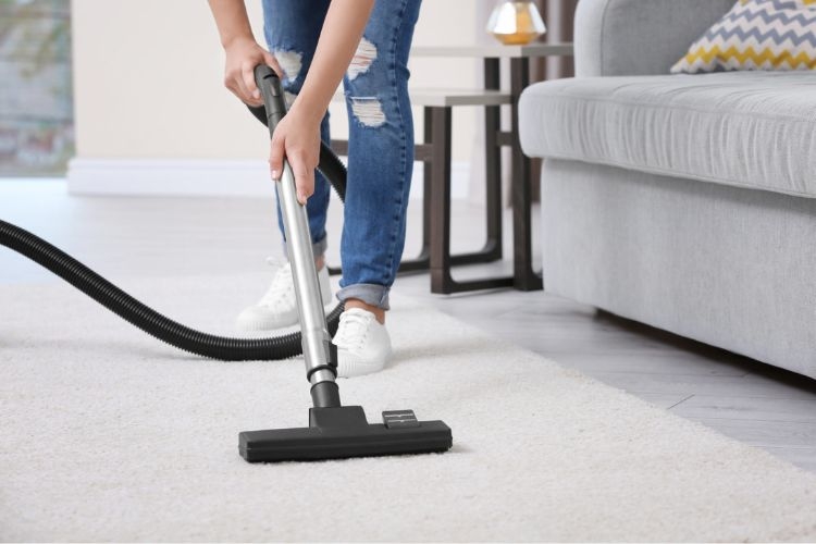 So sánh hiệu quả dọn dẹp máy hút bụi cầm tay Xiaomi Mi Vacuum Cleaner Light với máy hút bụi truyền thống