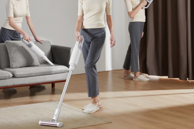 So sánh hiệu quả dọn dẹp máy hút bụi cầm tay Xiaomi Mi Vacuum Cleaner Light với máy hút bụi truyền thống