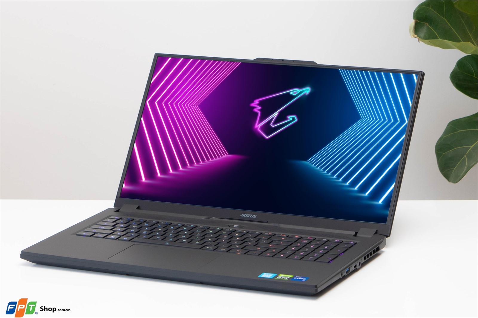 Đánh giá Gigabyte Gaming Aorus 17 XE5