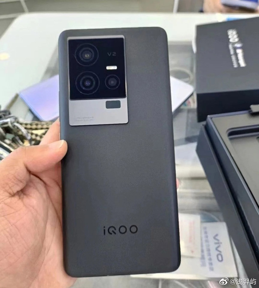 Vivo iQOO 11 (ảnh 3)