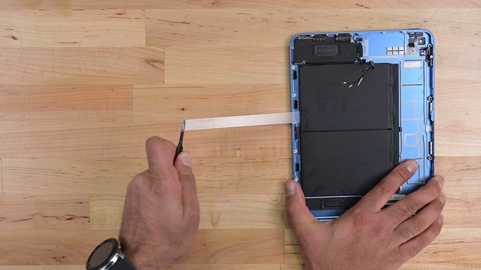 Mổ bụng iPad Gen 10 (ảnh 2)