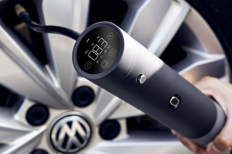Vì sao nên sở hữu máy hút bụi kiêm bơm lốp ô tô Xiaomi?