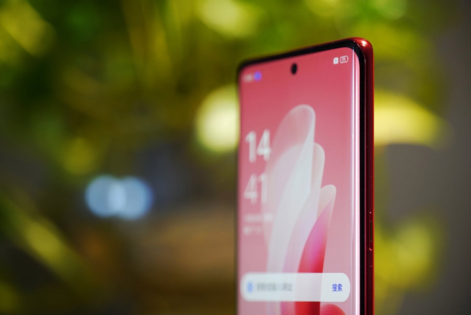 Trên tay OPPO Reno9 (ảnh 3)
