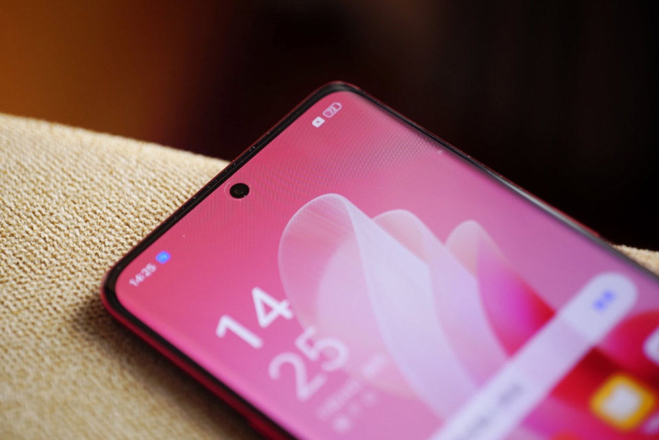 Trên tay OPPO Reno9 (ảnh 9)