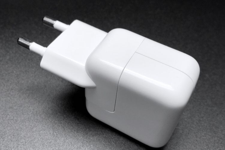 Củ sạc Apple Power Adapter 12W USB