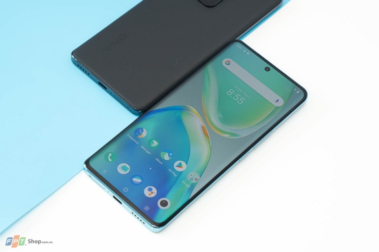 vivo V25 Pro có màn hình mượt mà sắc nét