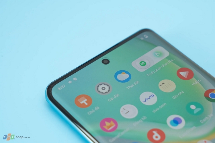 vivo V25 Pro có camera selfie ấn tượng