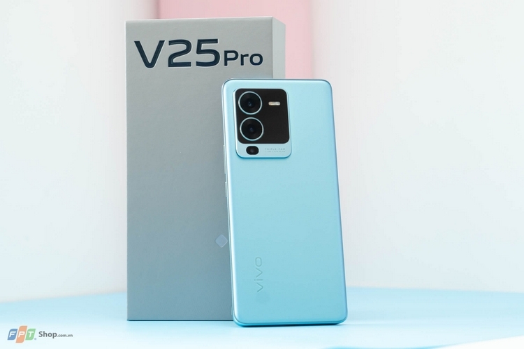 vivo V25 Pro có sạc siêu tốc 66W