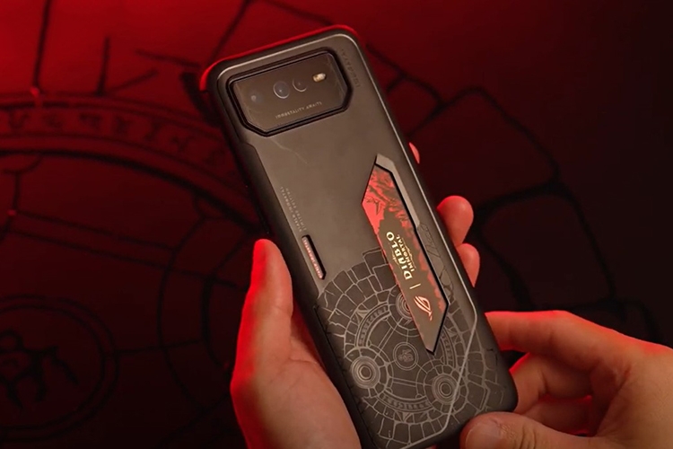 Trên tay Asus ROG 6 Diablo 18