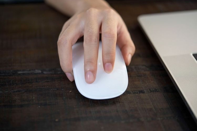 Chuột Magic Mouse 2 2022 thiết kế cao cấp, tiện dụng