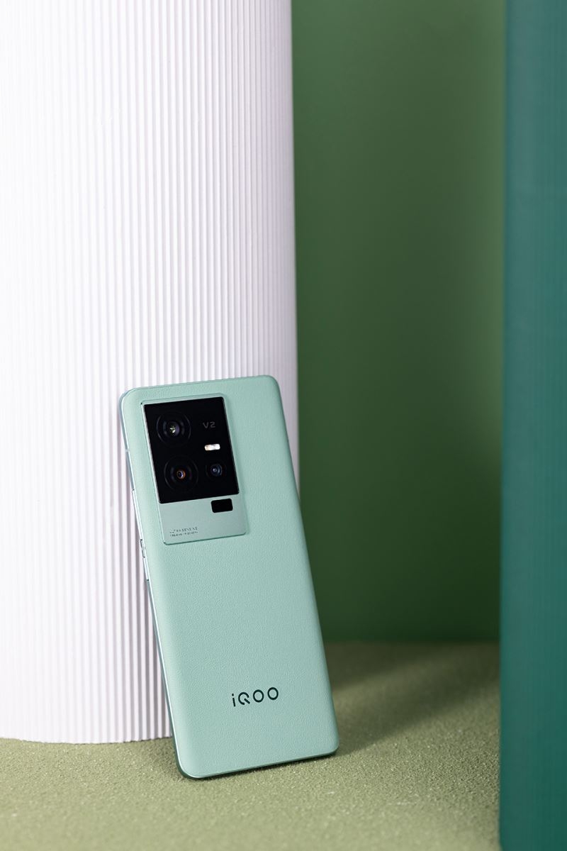 vivo iQOO 11 - Ảnh 03