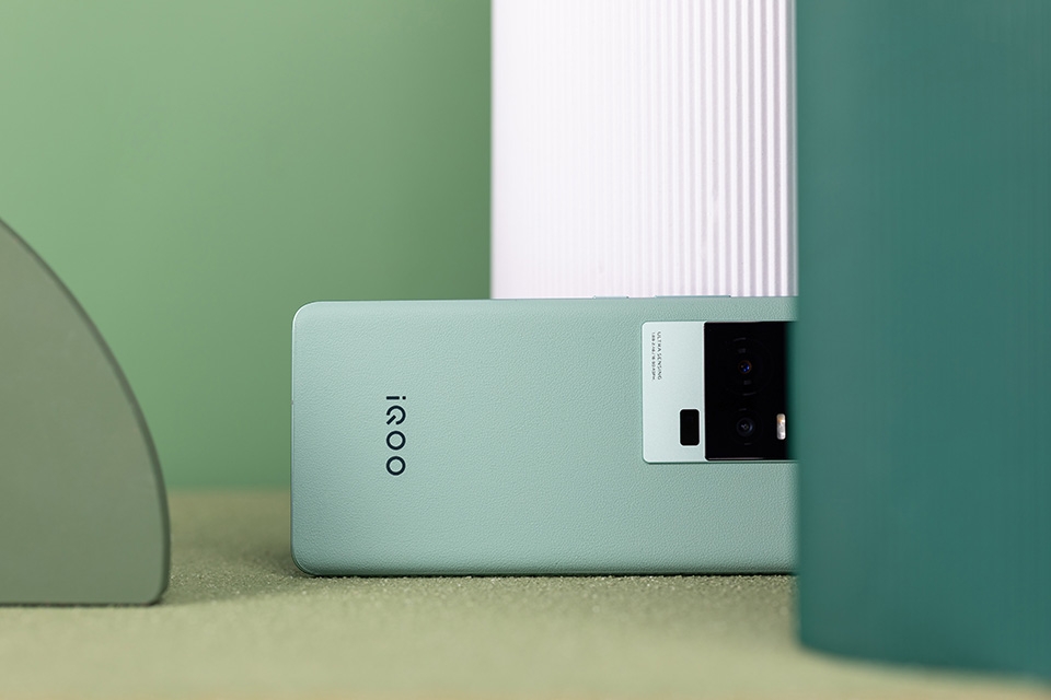 vivo iQOO 11 - Ảnh 04