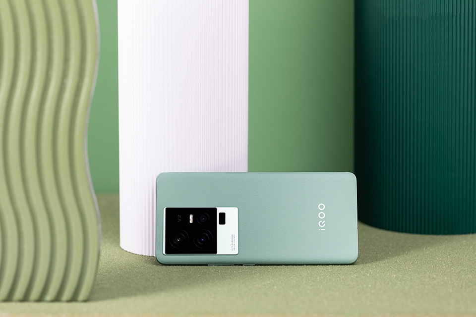 vivo iQOO 11 - Ảnh 11