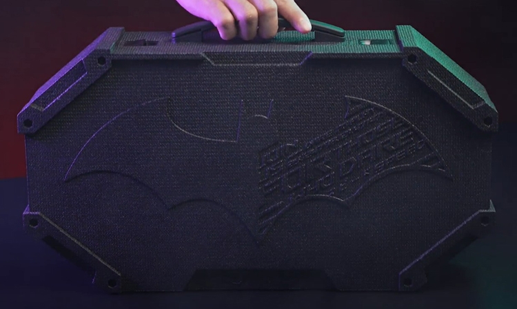 Trên tay Asus ROG Phone 6 Batman 2