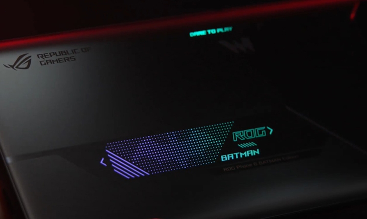 Trên tay Asus ROG Phone 6 Batman 11