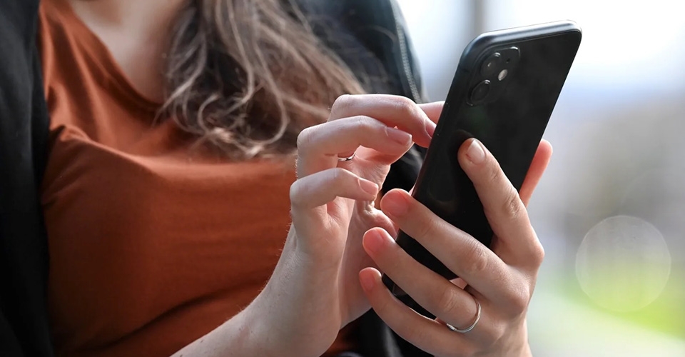 iPhone bị tắt nguồn đột ngột - Ảnh 02