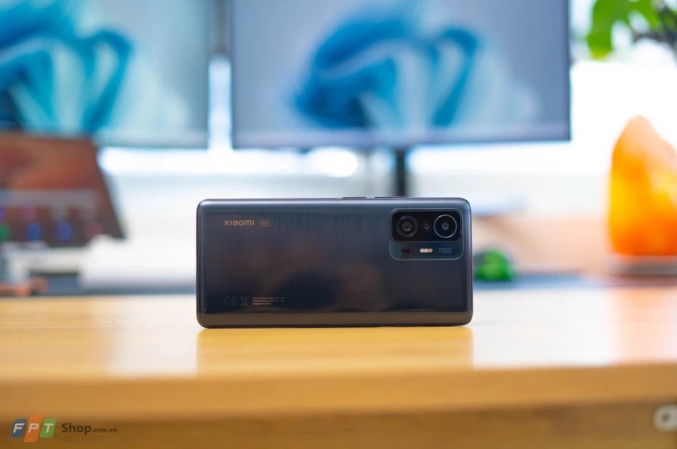 Mua điện thoại chụp hình đẹp chơi Tết 2023 dưới 10 triệu 99