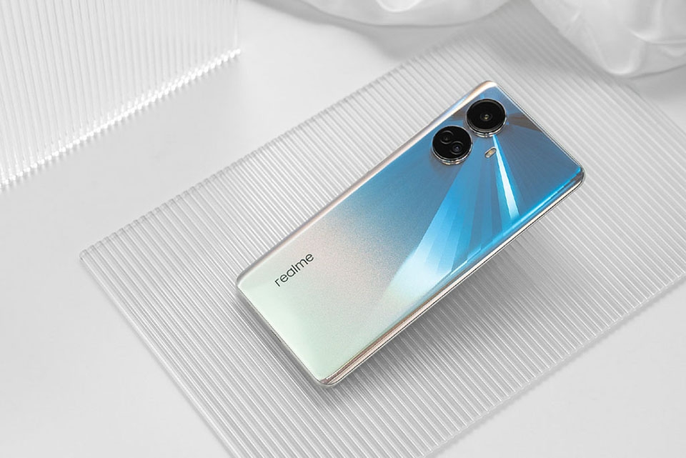 Trên tay Realme 10 Pro+ (ảnh 3)