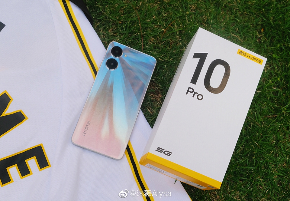 Trên tay Realme 10 Pro (ảnh 1)