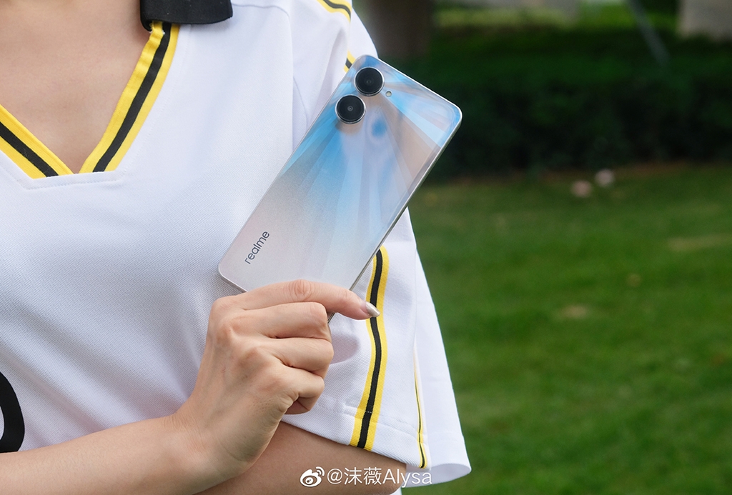 Trên tay Realme 10 Pro (ảnh 6)